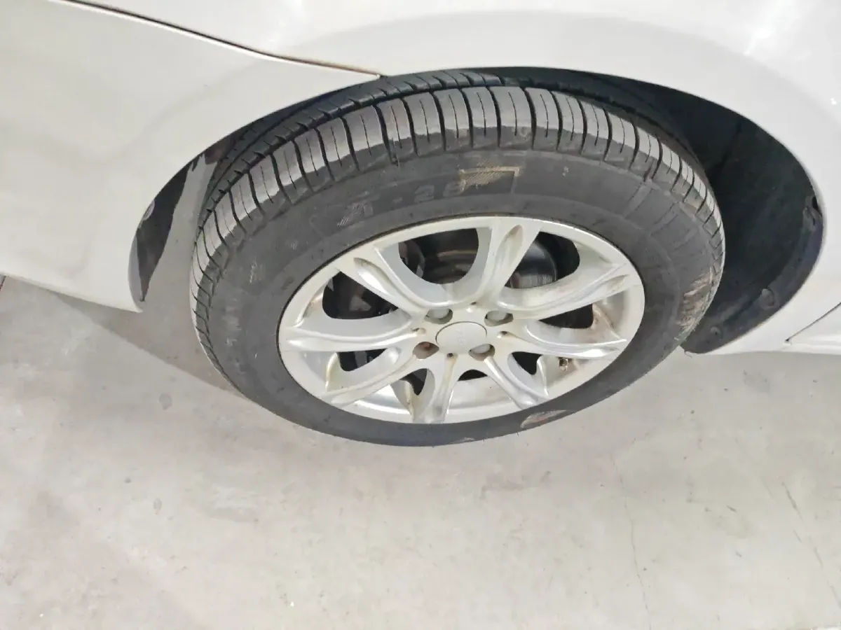 2014 Geely KingKong 1.5L 102HP L4 5MT,autocango,china used car exporter,china ev exporter,chinese used car exporter,chinese used ev exporter