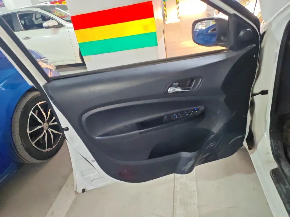 2014 Geely KingKong 1.5L 102HP L4 5MT,autocango,china used car exporter,china ev exporter,chinese used car exporter,chinese used ev exporter