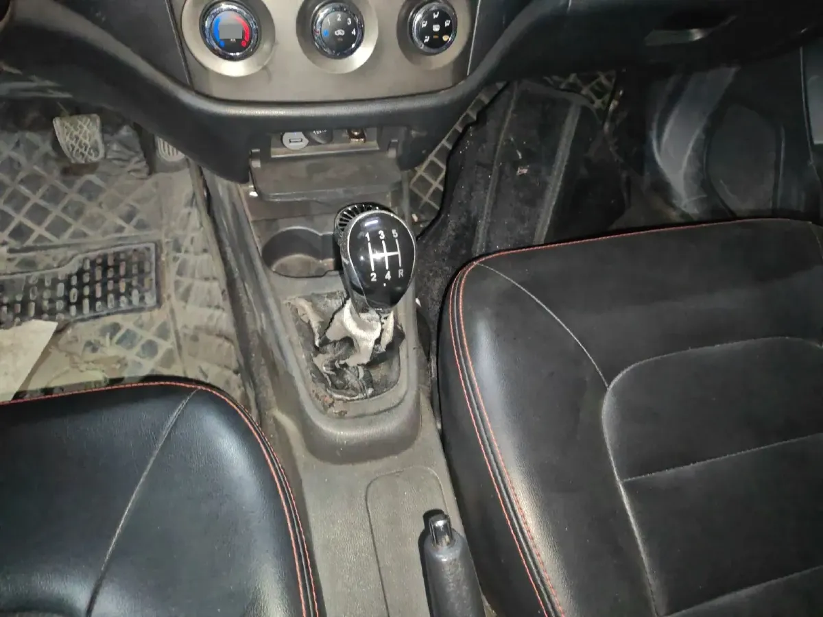 2014 Geely KingKong 1.5L 102HP L4 5MT,autocango,china used car exporter,china ev exporter,chinese used car exporter,chinese used ev exporter