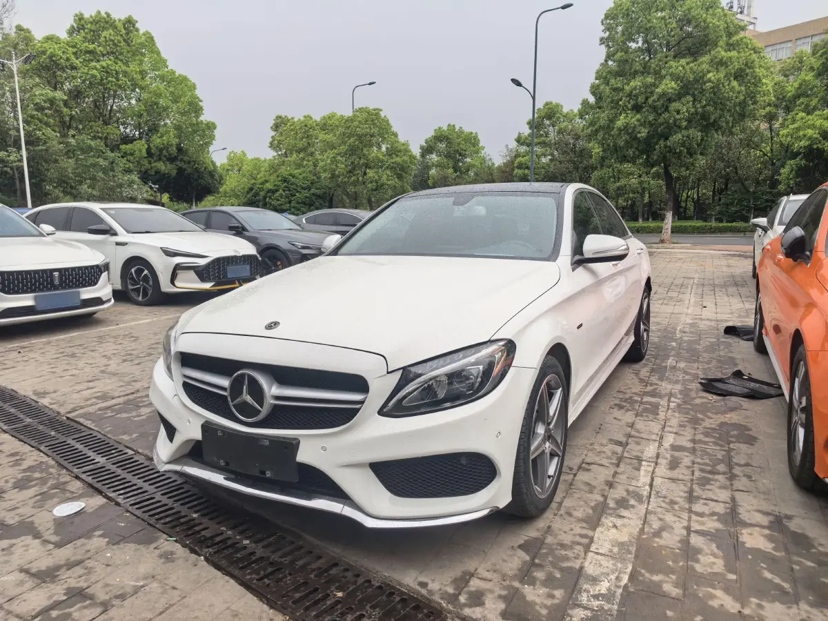 2015 Mercedes-Benz C Class 2.0T 184HP L4 7AT