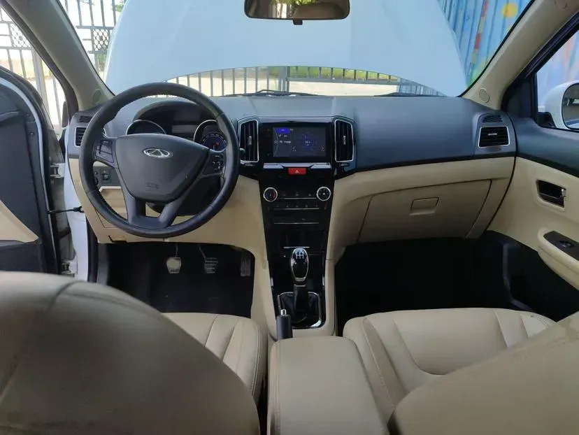 2015 Chery E3 1.5L 109HP L4 5MT,autocango,china used car exporter,china ev exporter,chinese used car exporter,chinese used ev exporter