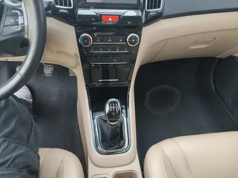 2015 Chery E3 1.5L 109HP L4 5MT,autocango,china used car exporter,china ev exporter,chinese used car exporter,chinese used ev exporter