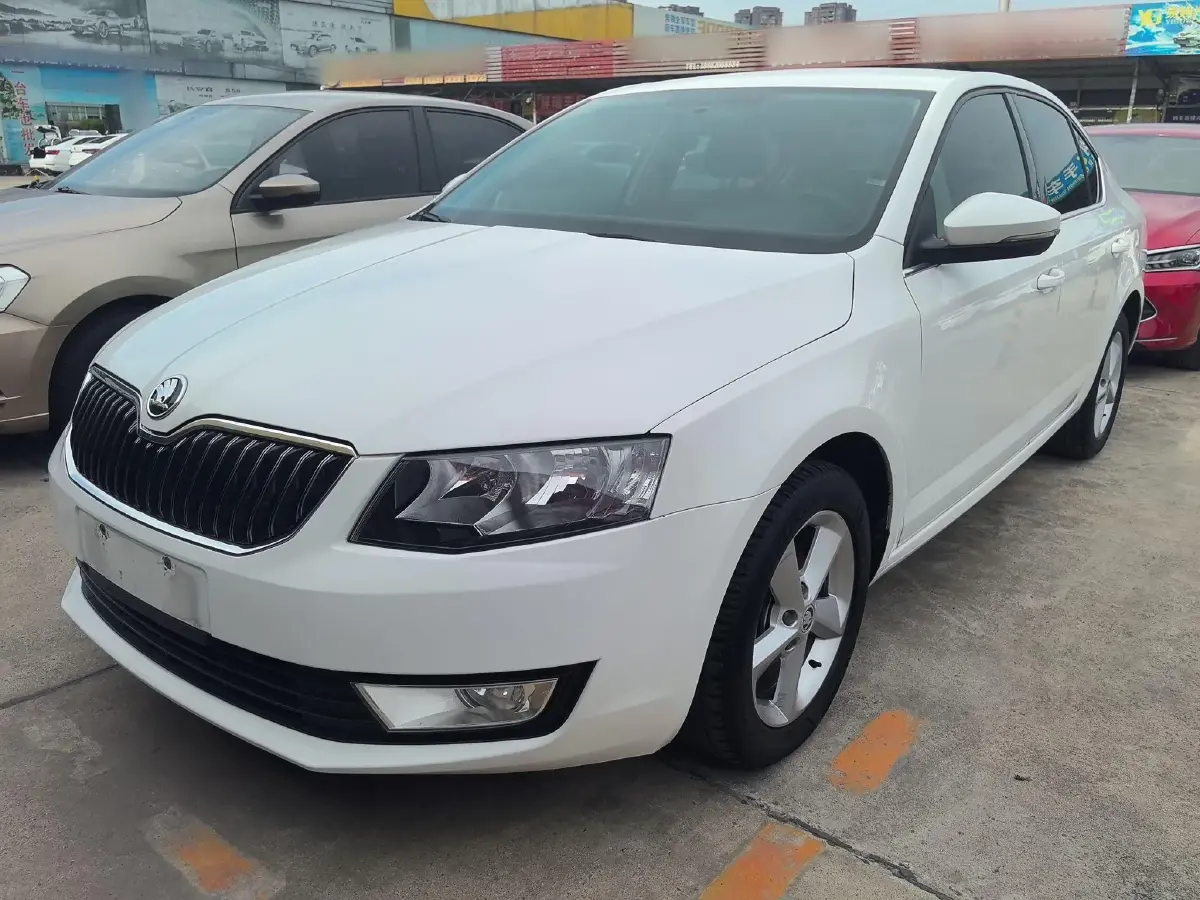 2015 Skoda Octavia 1.6L 110HP L4 6AT