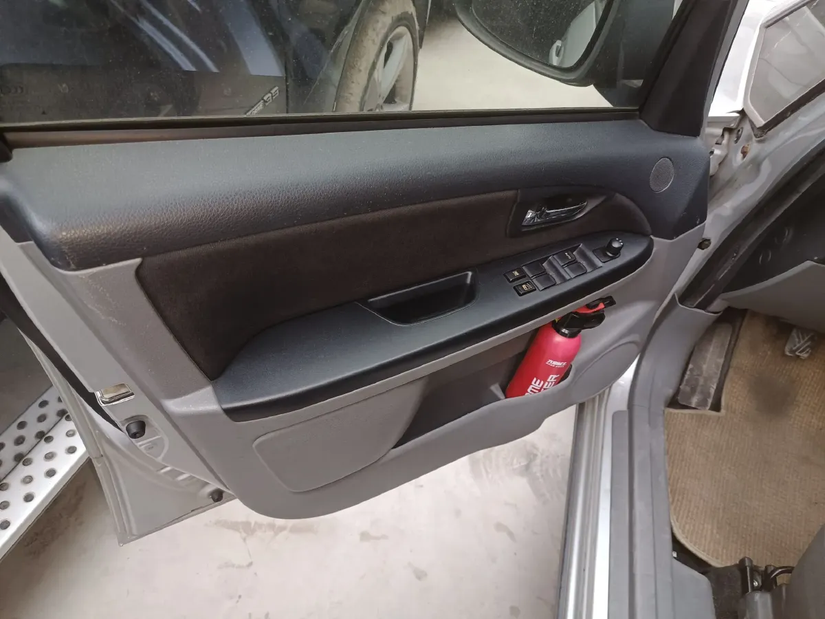 2011 Suzuki SX4 1.6L 109HP L4 5MT,autocango,china used car exporter,china ev exporter,chinese used car exporter,chinese used ev exporter