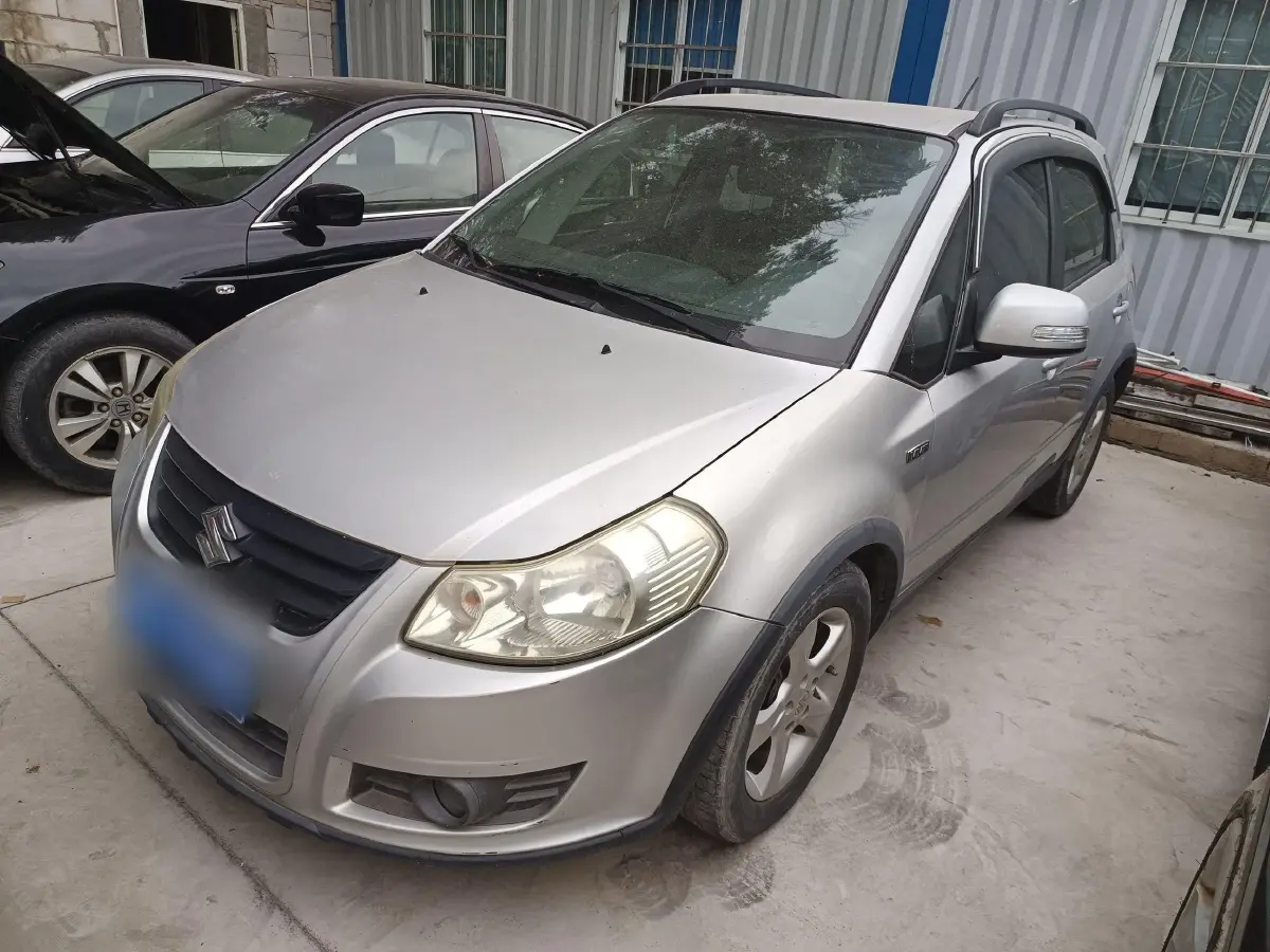 2011 Suzuki SX4 1.6L 109HP L4 5MT