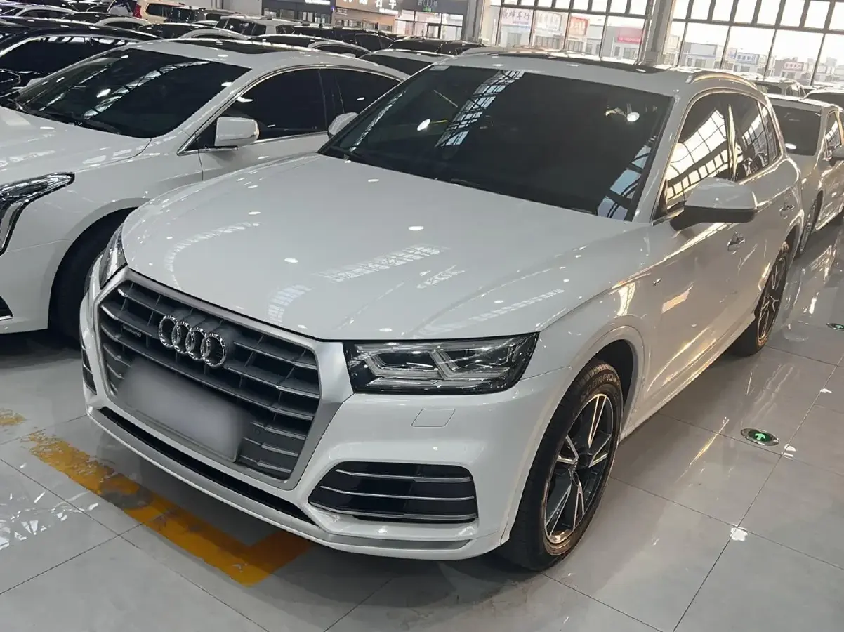 2020 Audi Q5L 2.0T 190HP L4 7DCT