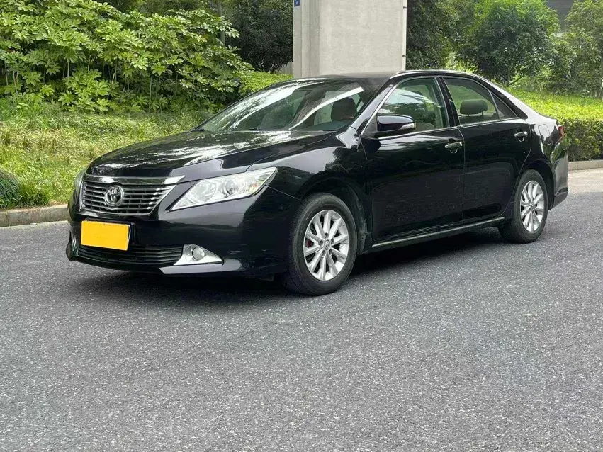2013 Toyota Camry 2.0L 148HP L4 4AT