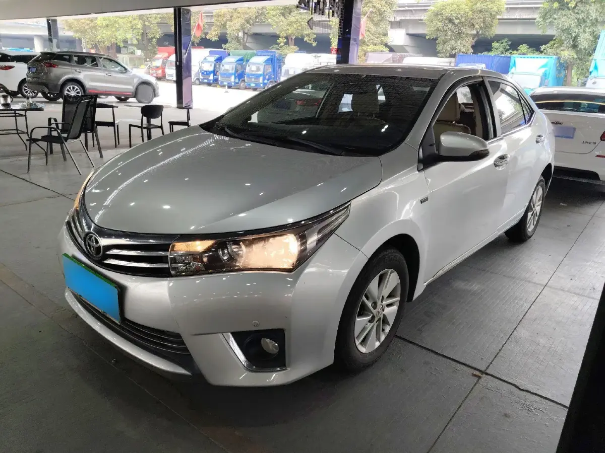 2014 Toyota Corolla 1.6L 122HP L4 CVT