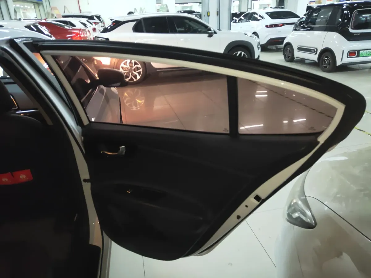 2017 Kia Cachet 1.8L 143HP L4 6AT,autocango,china used car exporter,china ev exporter,chinese used car exporter,chinese used ev exporter