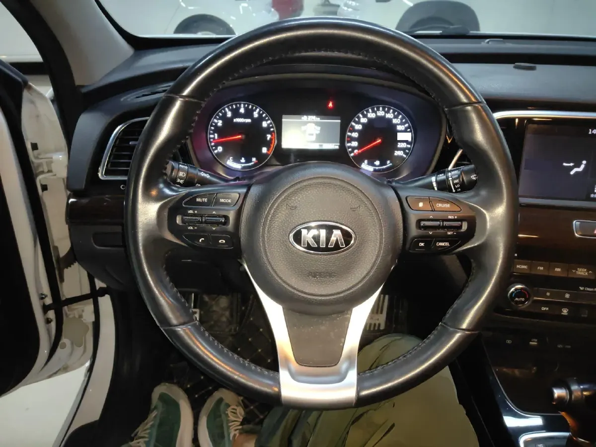 2017 Kia Cachet 1.8L 143HP L4 6AT,autocango,china used car exporter,china ev exporter,chinese used car exporter,chinese used ev exporter