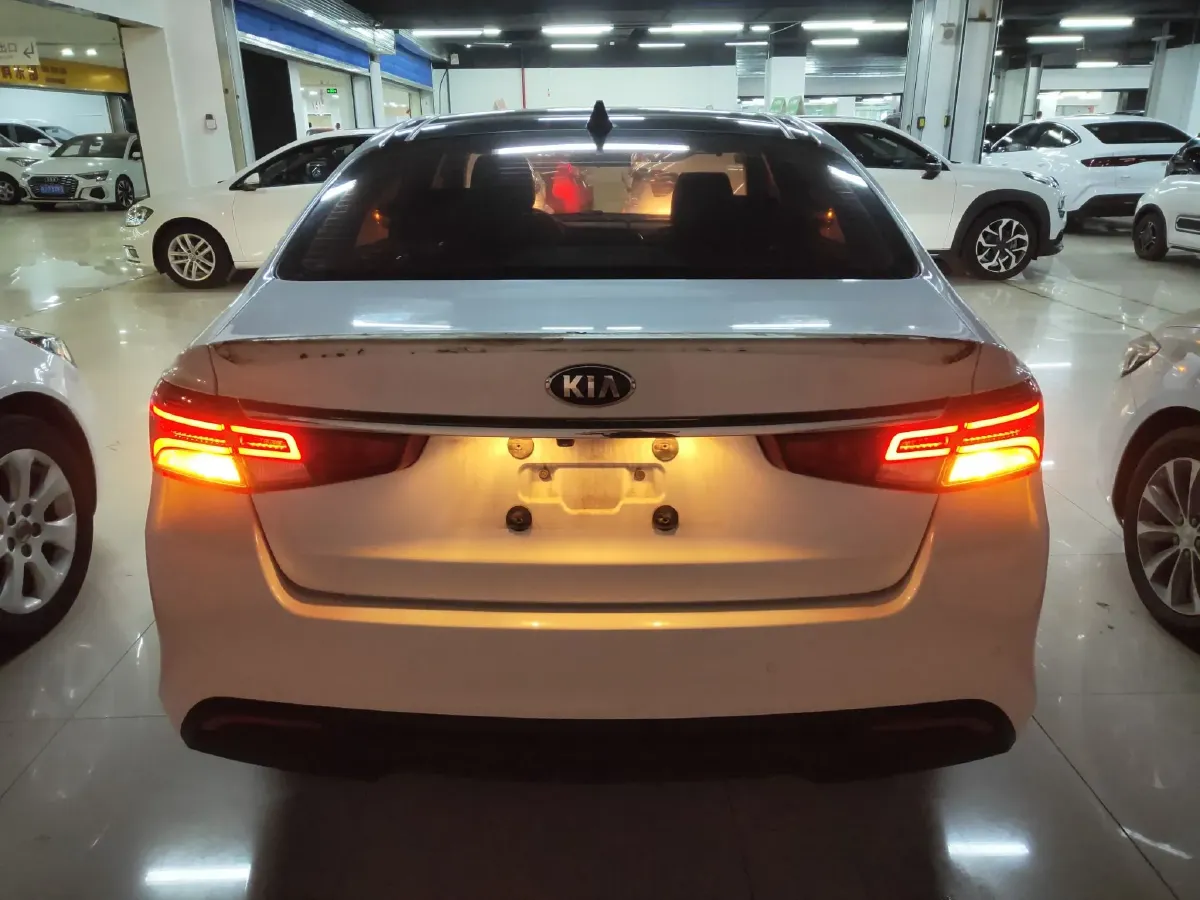 2017 Kia Cachet 1.8L 143HP L4 6AT,autocango,china used car exporter,china ev exporter,chinese used car exporter,chinese used ev exporter