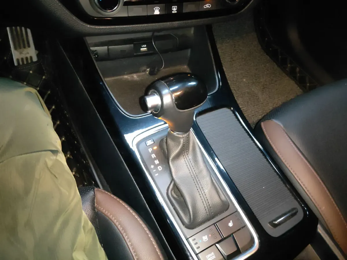 2017 Kia Cachet 1.8L 143HP L4 6AT,autocango,china used car exporter,china ev exporter,chinese used car exporter,chinese used ev exporter