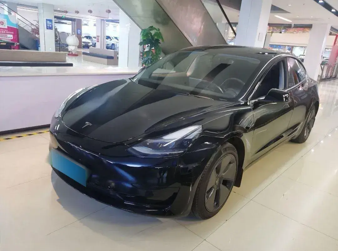 2022 Tesla Model 3 BEV 60KWH
