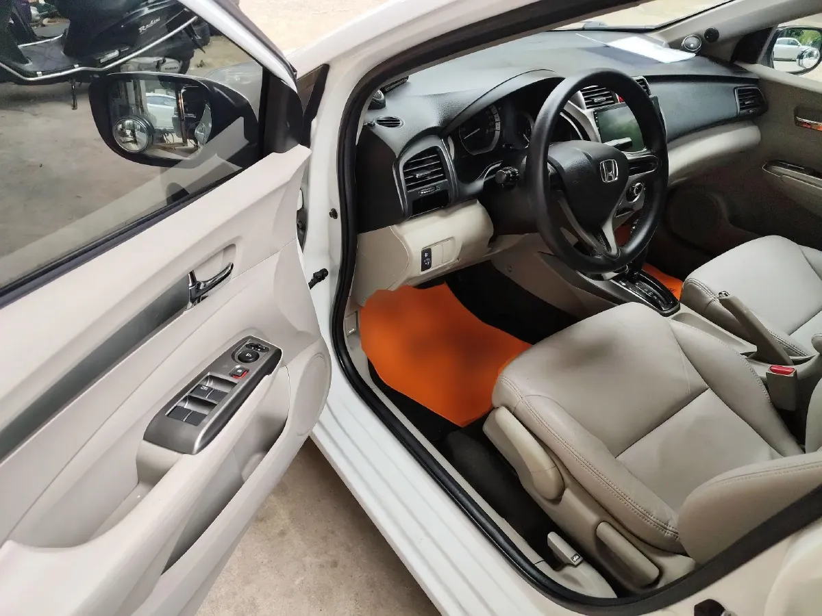 2012 Honda City Classic 1.5L 120HP L4 5AT,autocango,china used car exporter,china ev exporter,chinese used car exporter,chinese used ev exporter