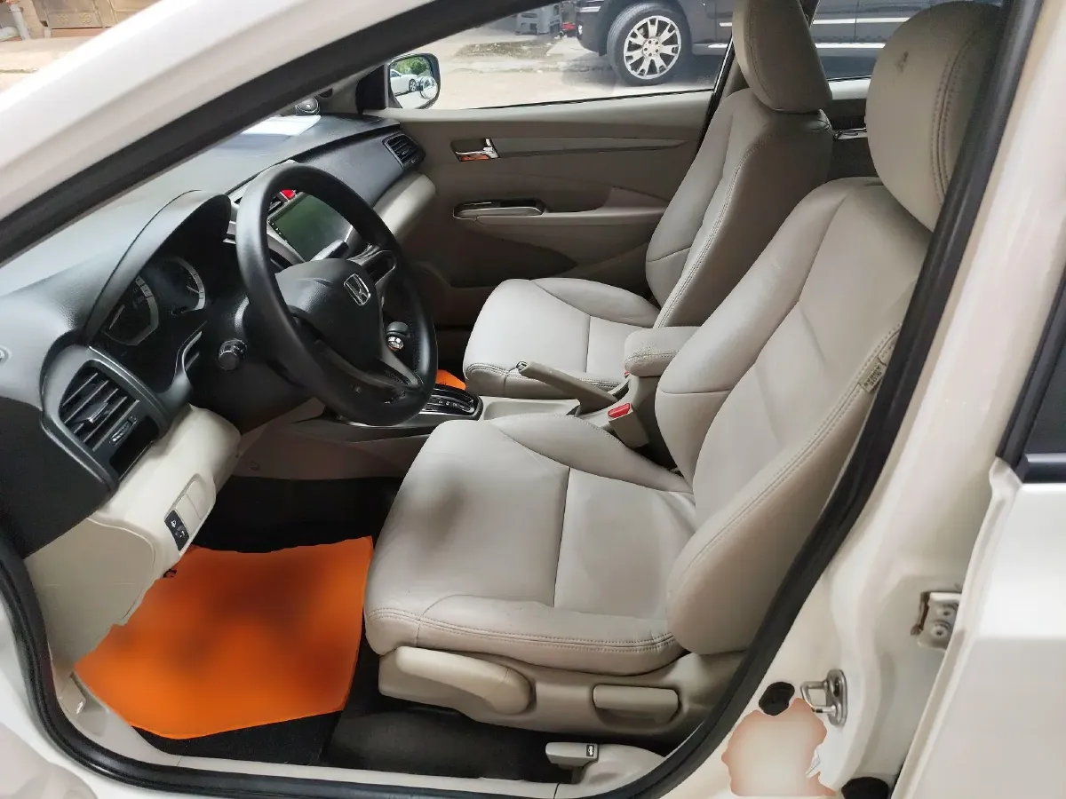 2012 Honda City Classic 1.5L 120HP L4 5AT,autocango,china used car exporter,china ev exporter,chinese used car exporter,chinese used ev exporter