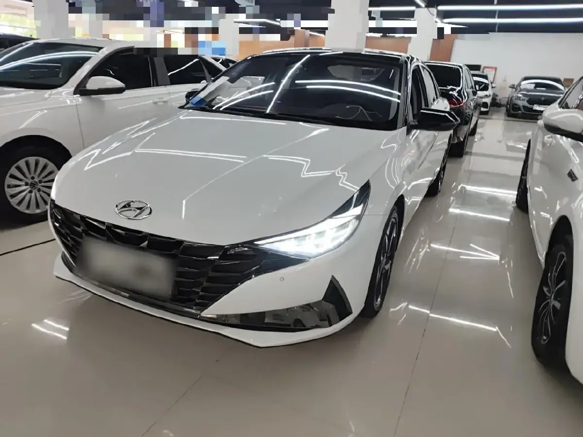 2021 Hyundai Elantra 1.5L 115HP L4 CVT