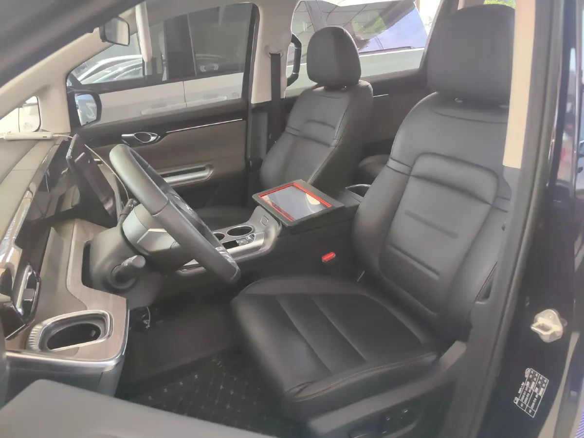 2024 GAC Trumpchi E8 2.0L 140HP L4 2DHT PHEV 25.57KWH,autocango,china used car exporter,china ev exporter,chinese used car exporter,chinese used ev exporter