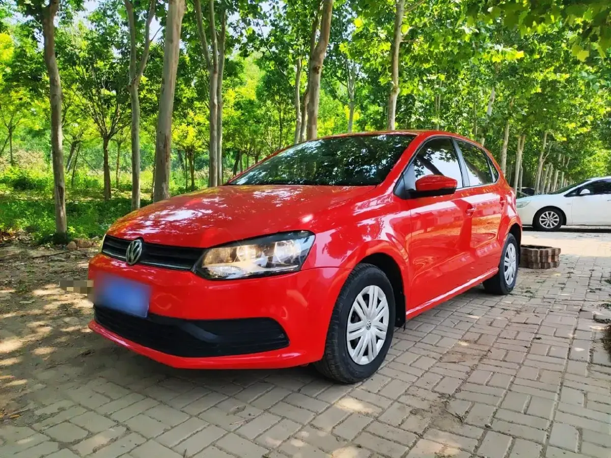 2016 Volkswagen Polo 1.4L 90HP L4 6AT