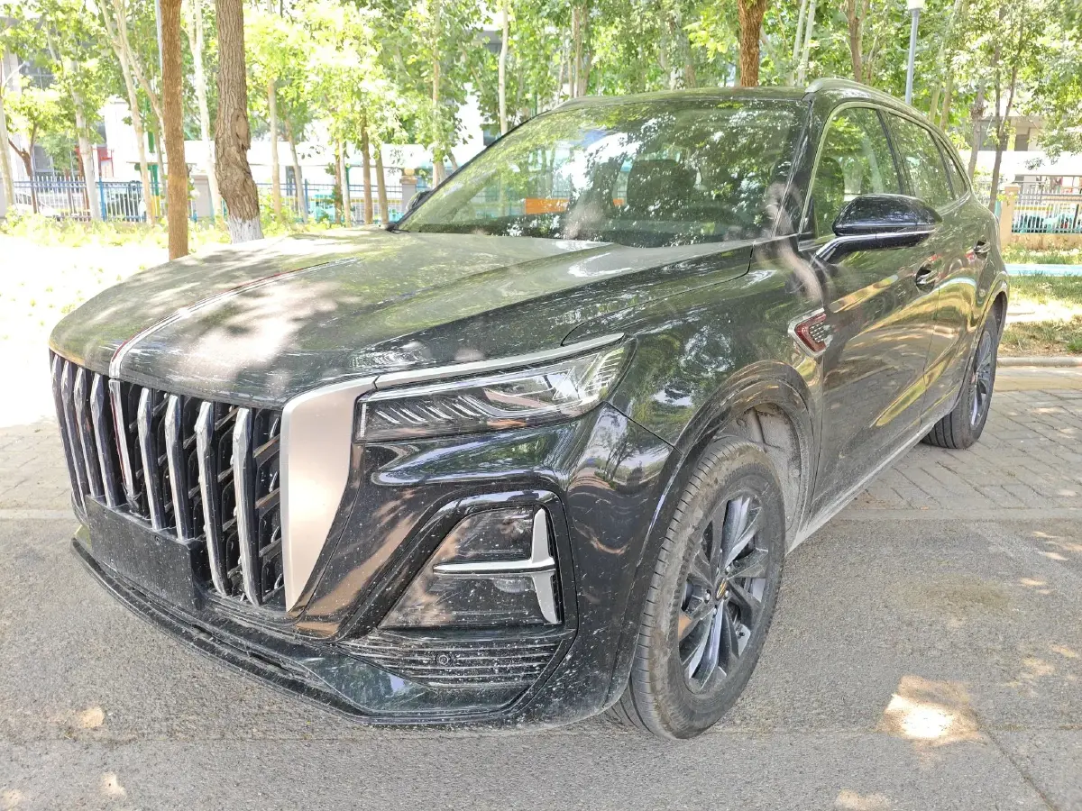 2023 HongQi HS5 2.0T 252HP L4 8AT