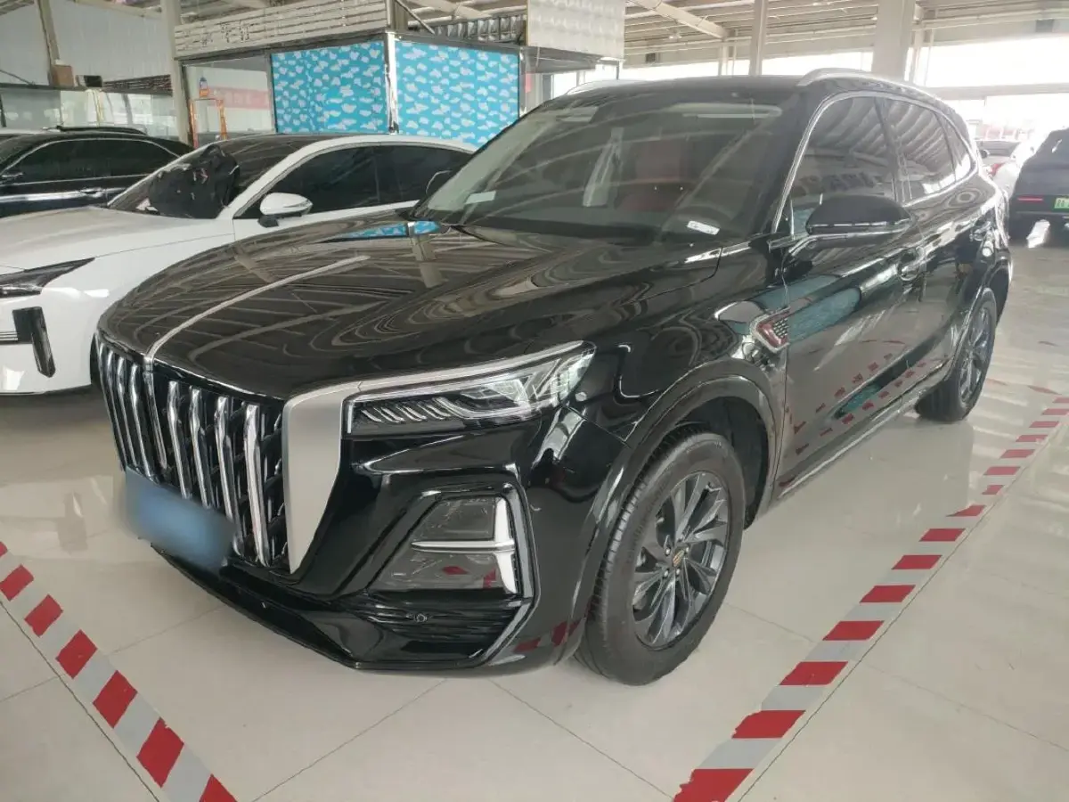 2023 HongQi HS5 2.0T 252HP L4 8AT