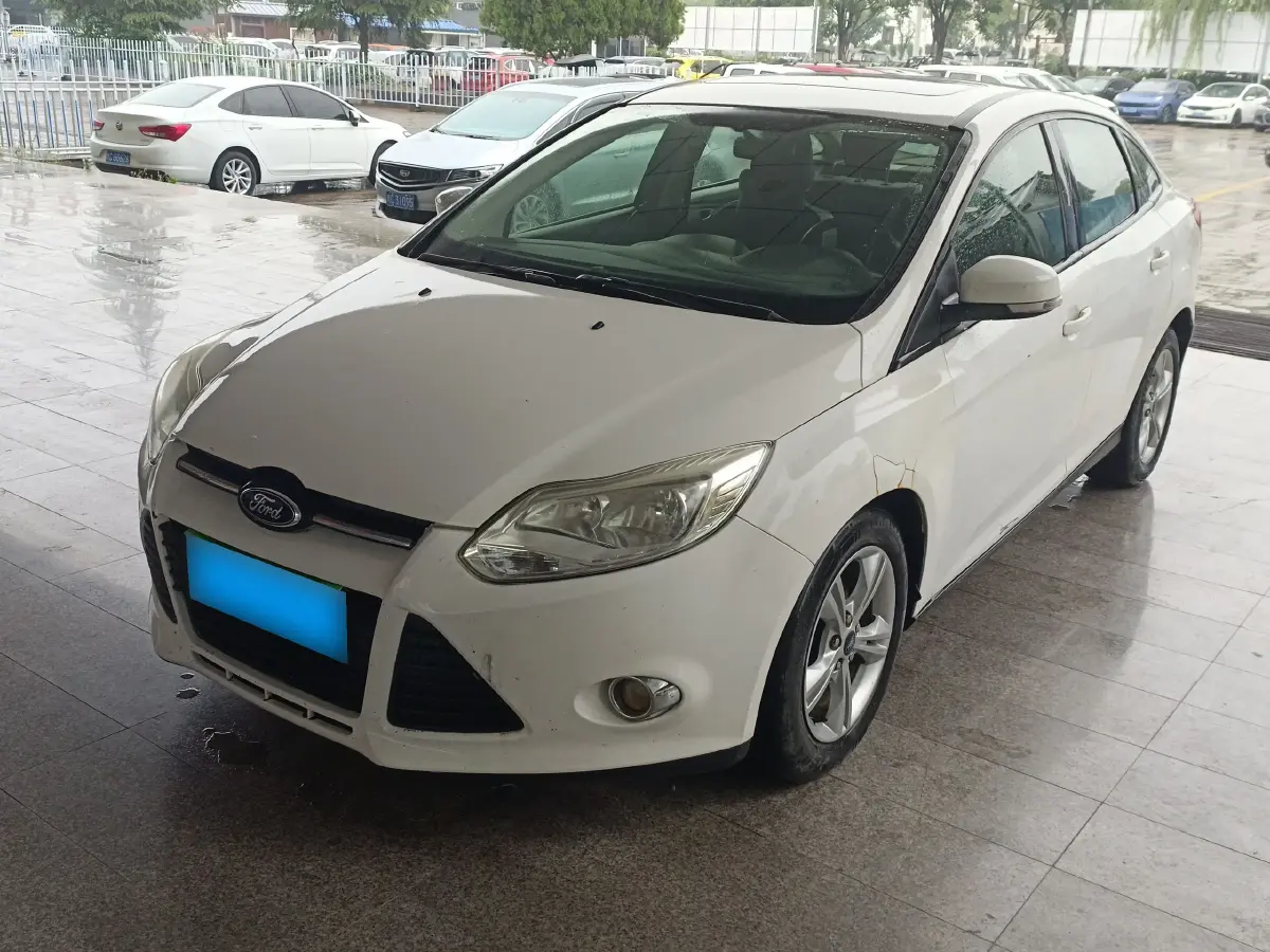 2012 Ford Focus 1.6L 125HP L4 6DCT