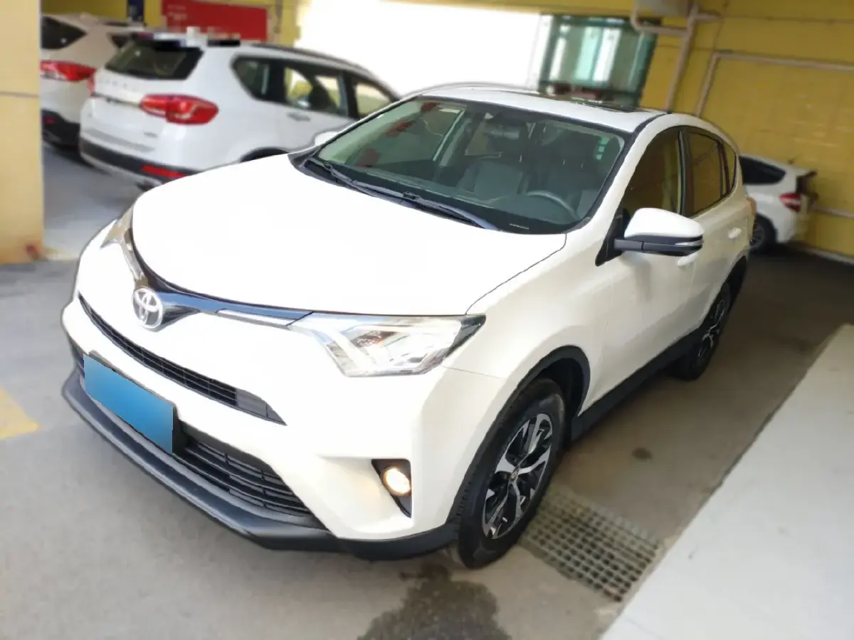 2019 Toyota RAV4 2.0L 151HP L4 CVT