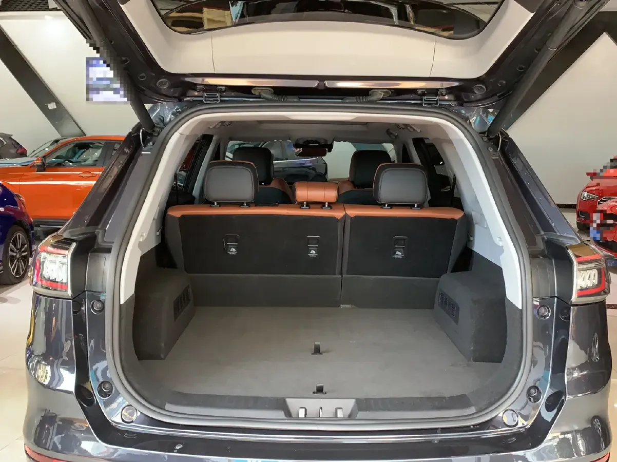 2022 Chery Tiggo 8 Plus 1.6T 197HP L4 7DCT,autocango,china used car exporter,china ev exporter,chinese used car exporter,chinese used ev exporter