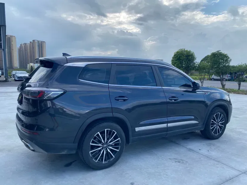 2022 Chery Tiggo 8 Plus 1.6T 197HP L4 7DCT,autocango,china used car exporter,china ev exporter,chinese used car exporter,chinese used ev exporter