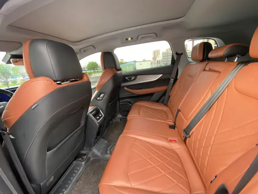 2022 Chery Tiggo 8 Plus 1.6T 197HP L4 7DCT,autocango,china used car exporter,china ev exporter,chinese used car exporter,chinese used ev exporter