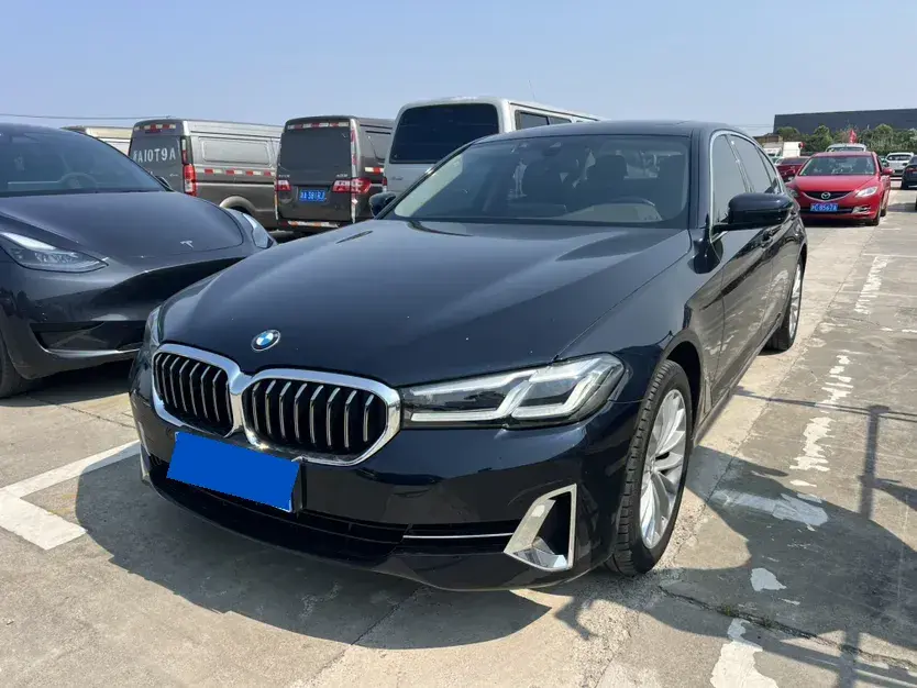 2022 BMW 5 Series 2.0T 184HP L4 8AT