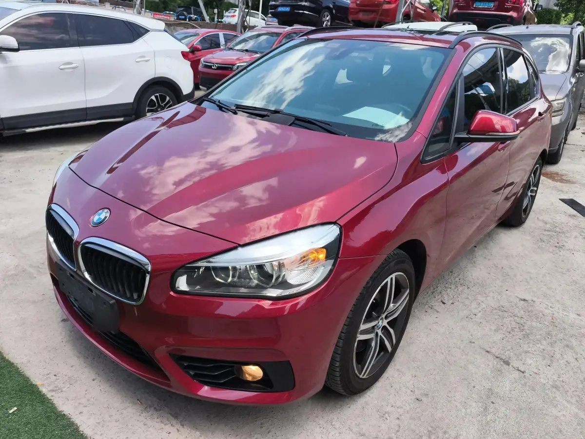 2015 BMW 2 Series Wagon 1.5T 136HP L3 6AT