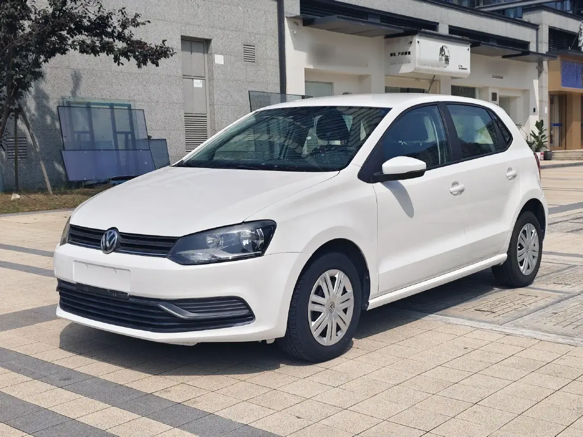 2016 Volkswagen Polo 1.4L 90HP L4 5MT