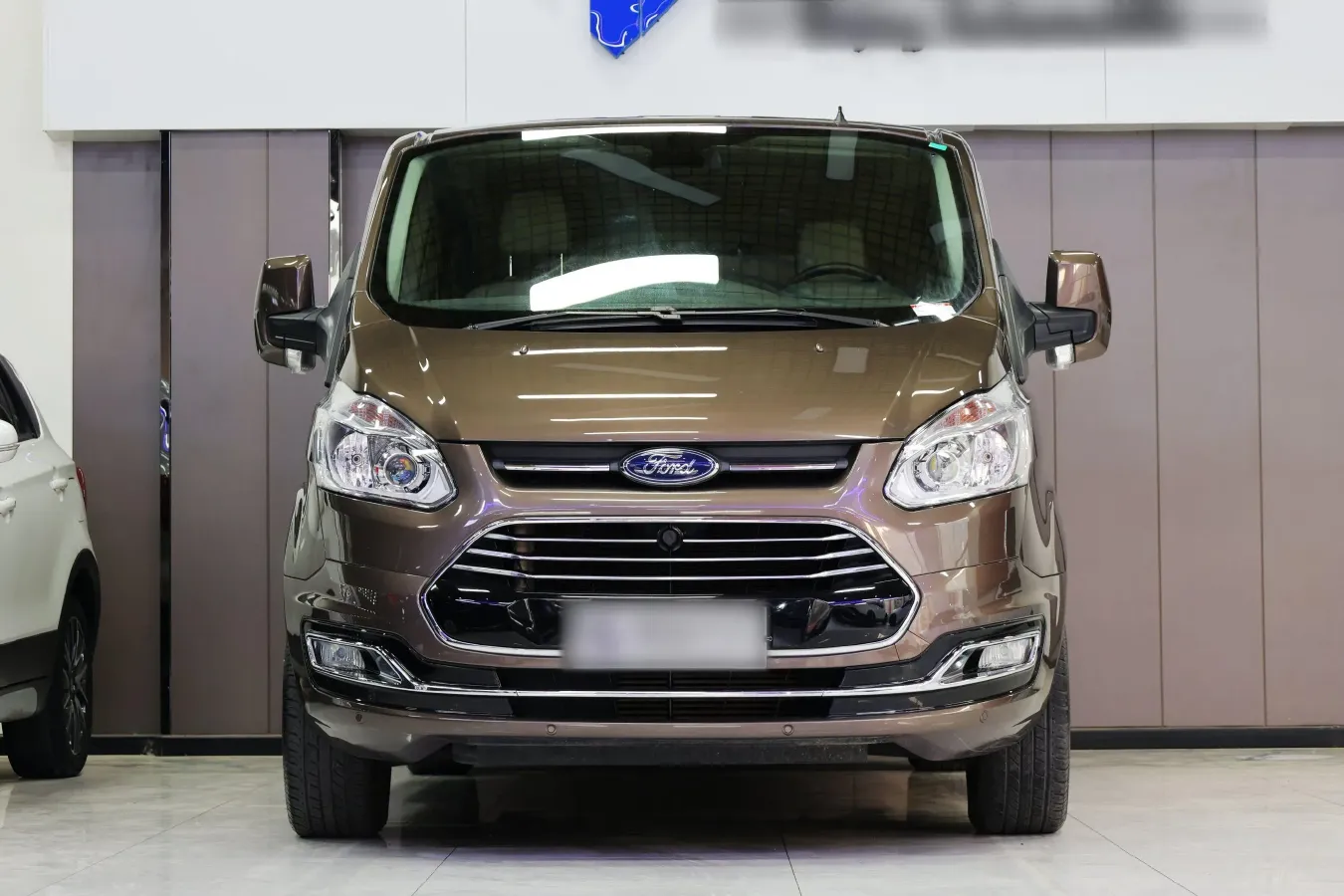 2017 Ford Tourneo 2.0T 203HP L4 6AT,autocango,china used car exporter,china ev exporter,chinese used car exporter,chinese used ev exporter