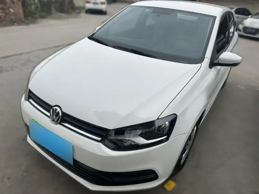 2016 Volkswagen Polo 1.4L 90HP L4 5MT