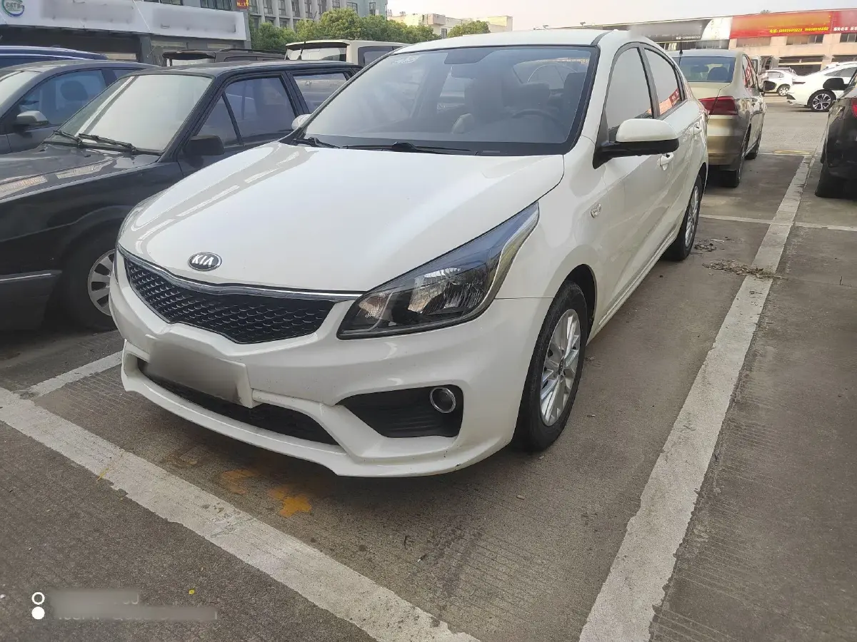 2017 Kia K2 1.4L 100HP L4 6MT