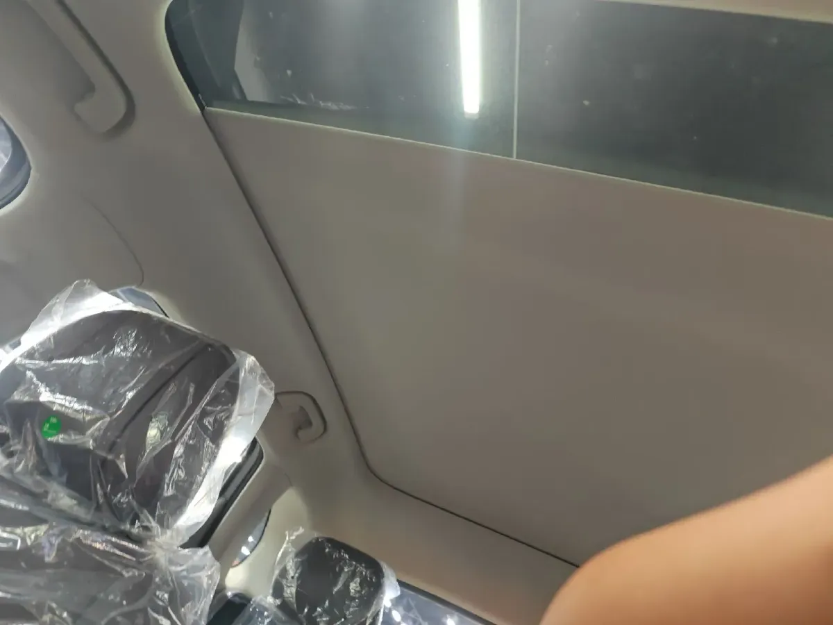 2025 Leapmotor B10 BEV 56.2KWH,autocango,china used car exporter,china ev exporter,chinese used car exporter,chinese used ev exporter