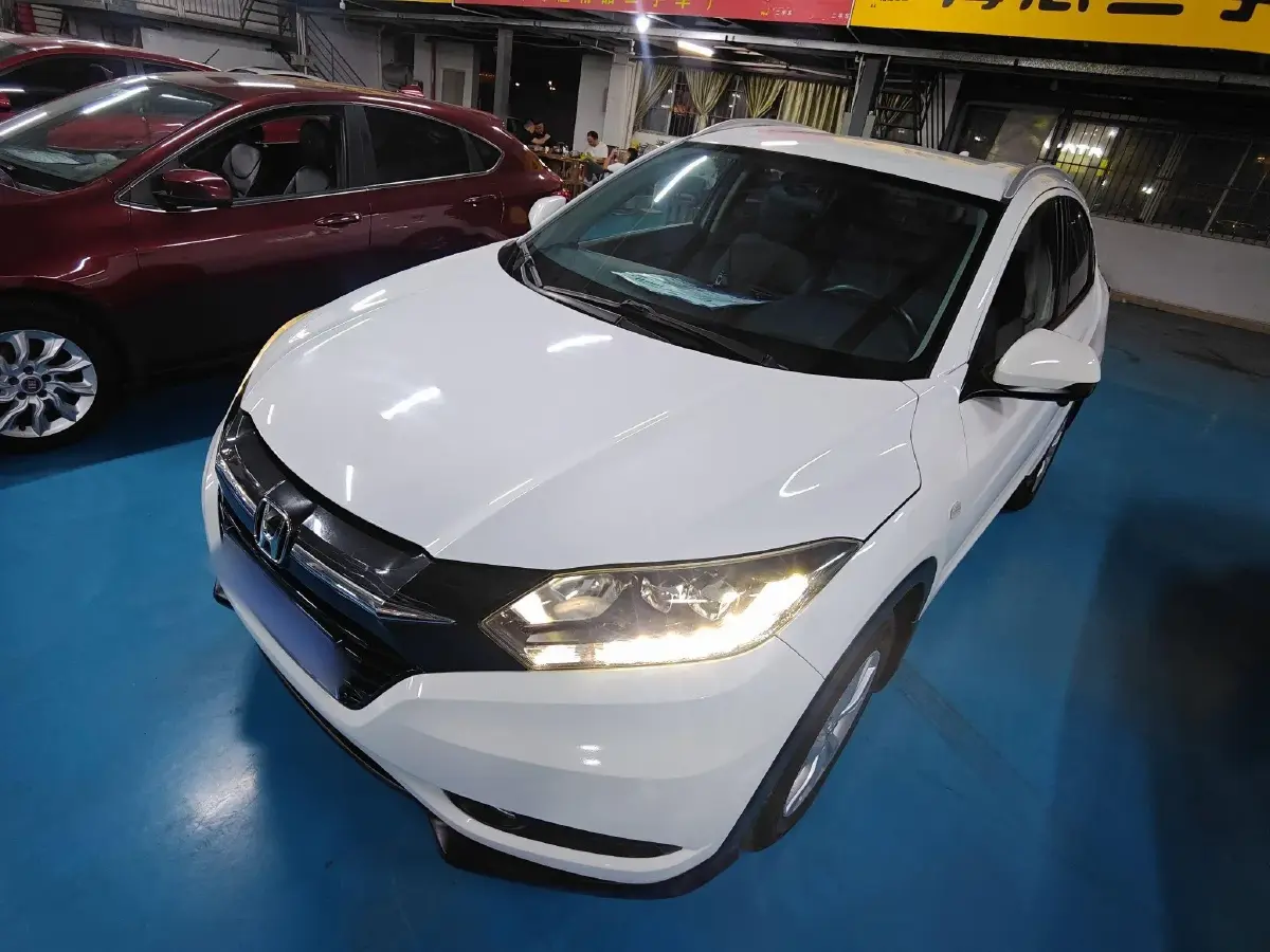 2017 Honda Vezel 1.5L 131HP L4 CVT