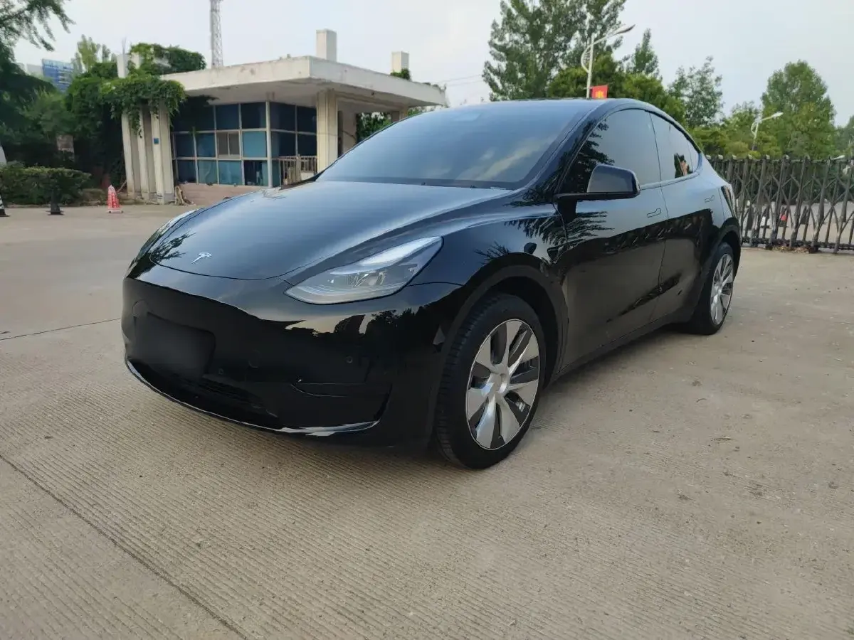 2022 Tesla Model Y BEV 60KWH