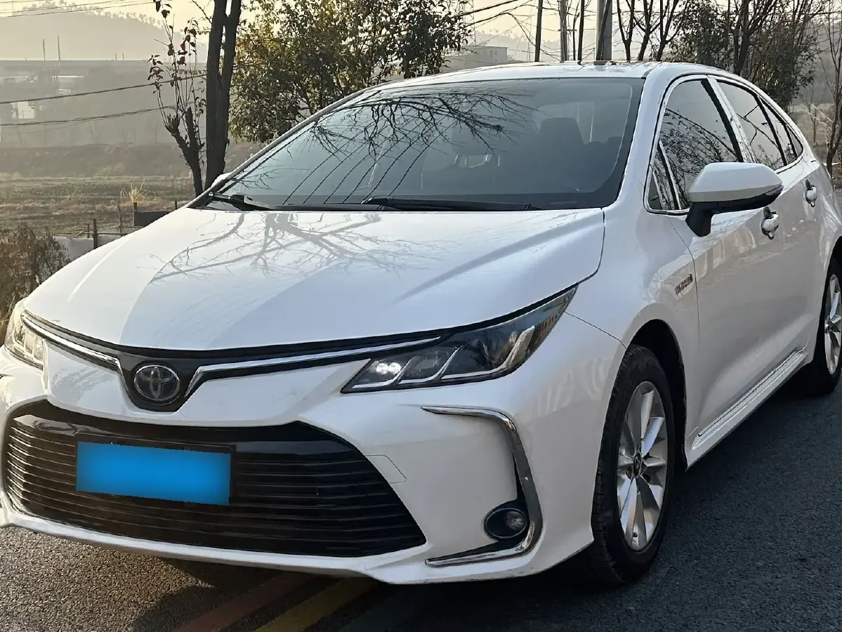 2019 Toyota Corolla 1.8L 98HP L4 E-CVT Hybrid
