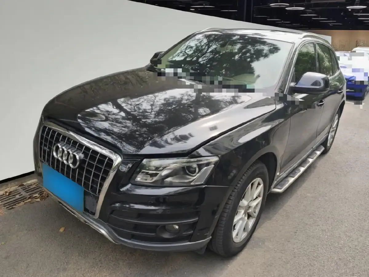 2011 Audi Q5 2.0T 211HP L4 8AT