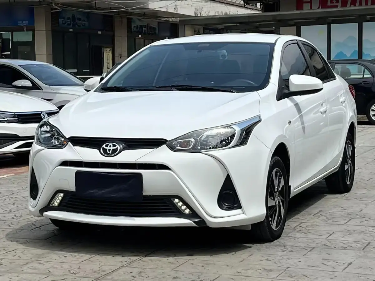 2019 Toyota Yaris L 1.5L 110HP L4 CVT
