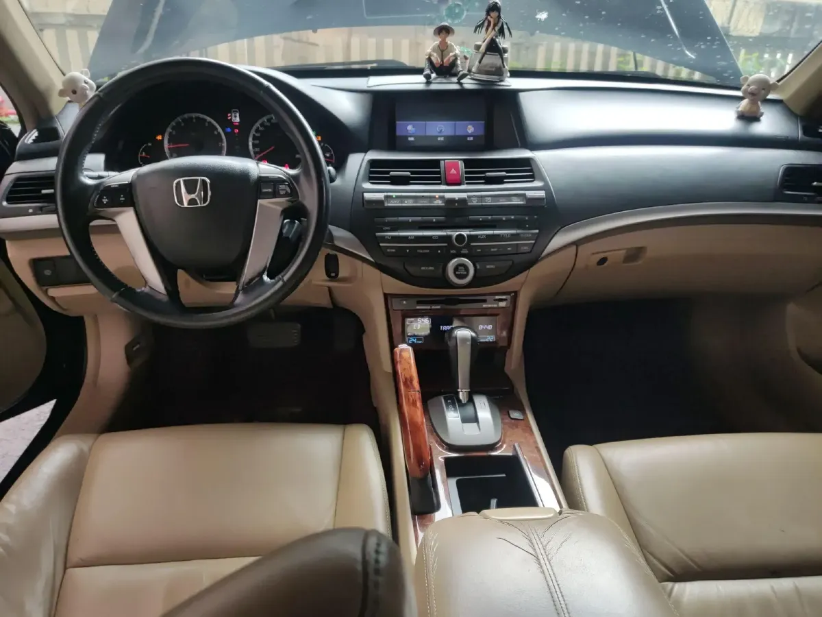 2011 Honda Accord 2.4L 179HP L4 5AT,autocango,china used car exporter,china ev exporter,chinese used car exporter,chinese used ev exporter