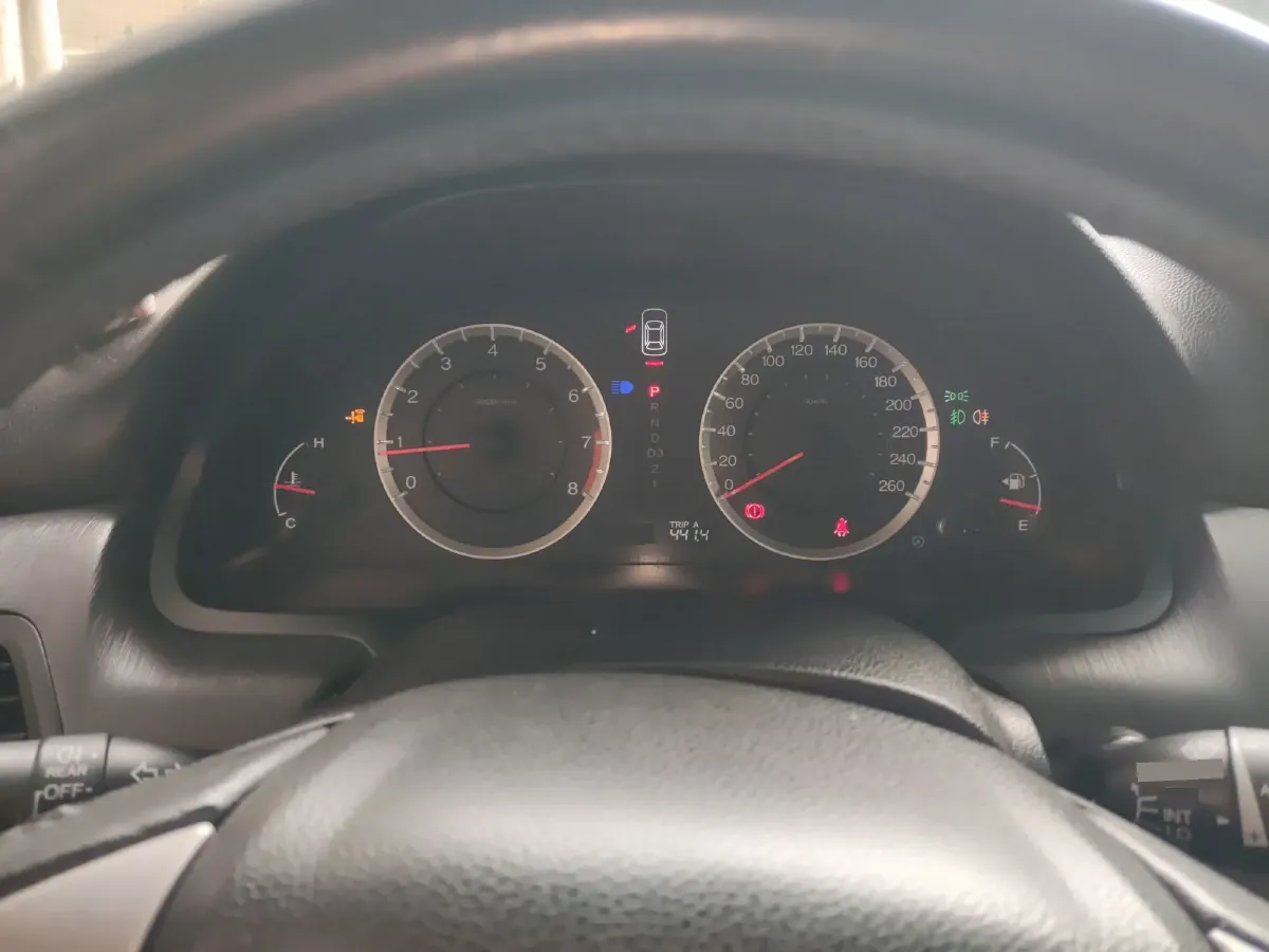 2011 Honda Accord 2.4L 179HP L4 5AT,autocango,china used car exporter,china ev exporter,chinese used car exporter,chinese used ev exporter