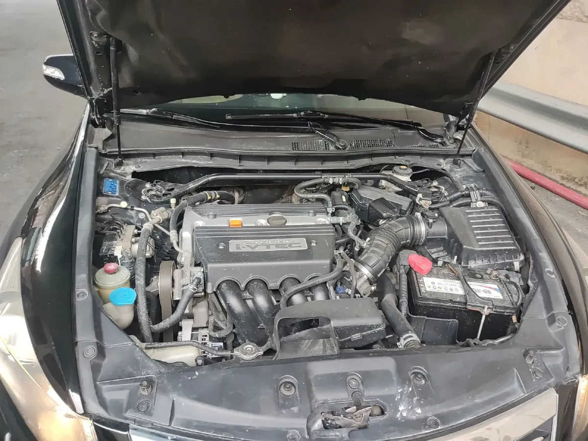 2011 Honda Accord 2.4L 179HP L4 5AT,autocango,china used car exporter,china ev exporter,chinese used car exporter,chinese used ev exporter