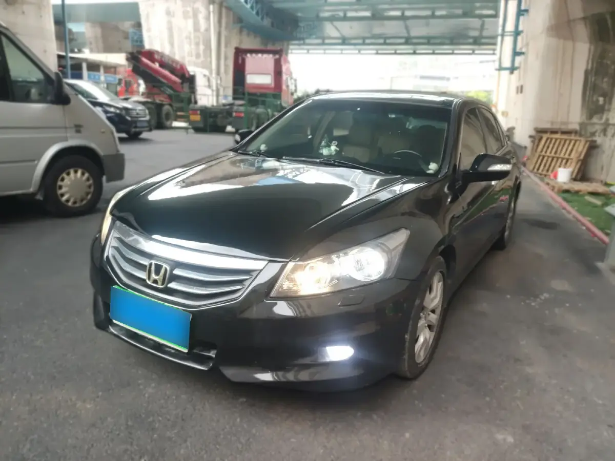 2011 Honda Accord 2.4L 179HP L4 5AT