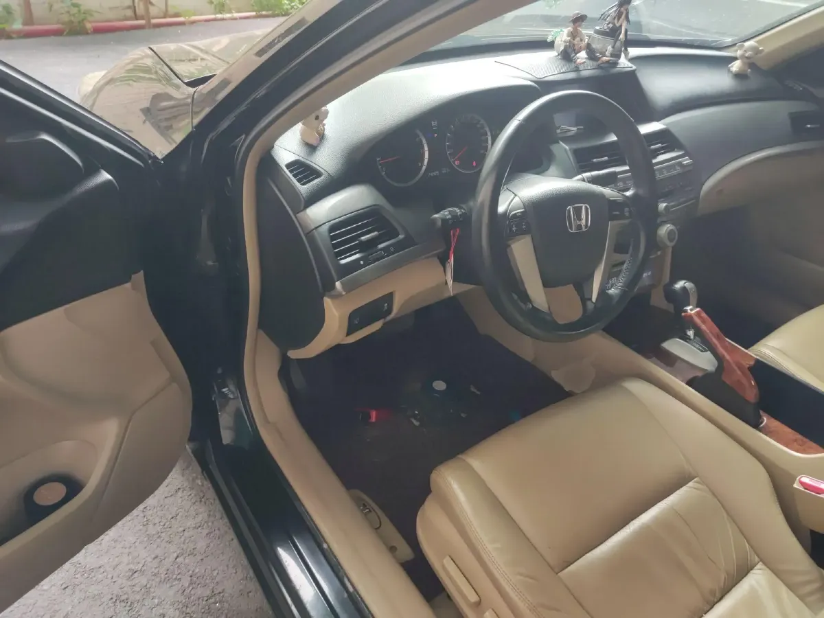 2011 Honda Accord 2.4L 179HP L4 5AT,autocango,china used car exporter,china ev exporter,chinese used car exporter,chinese used ev exporter