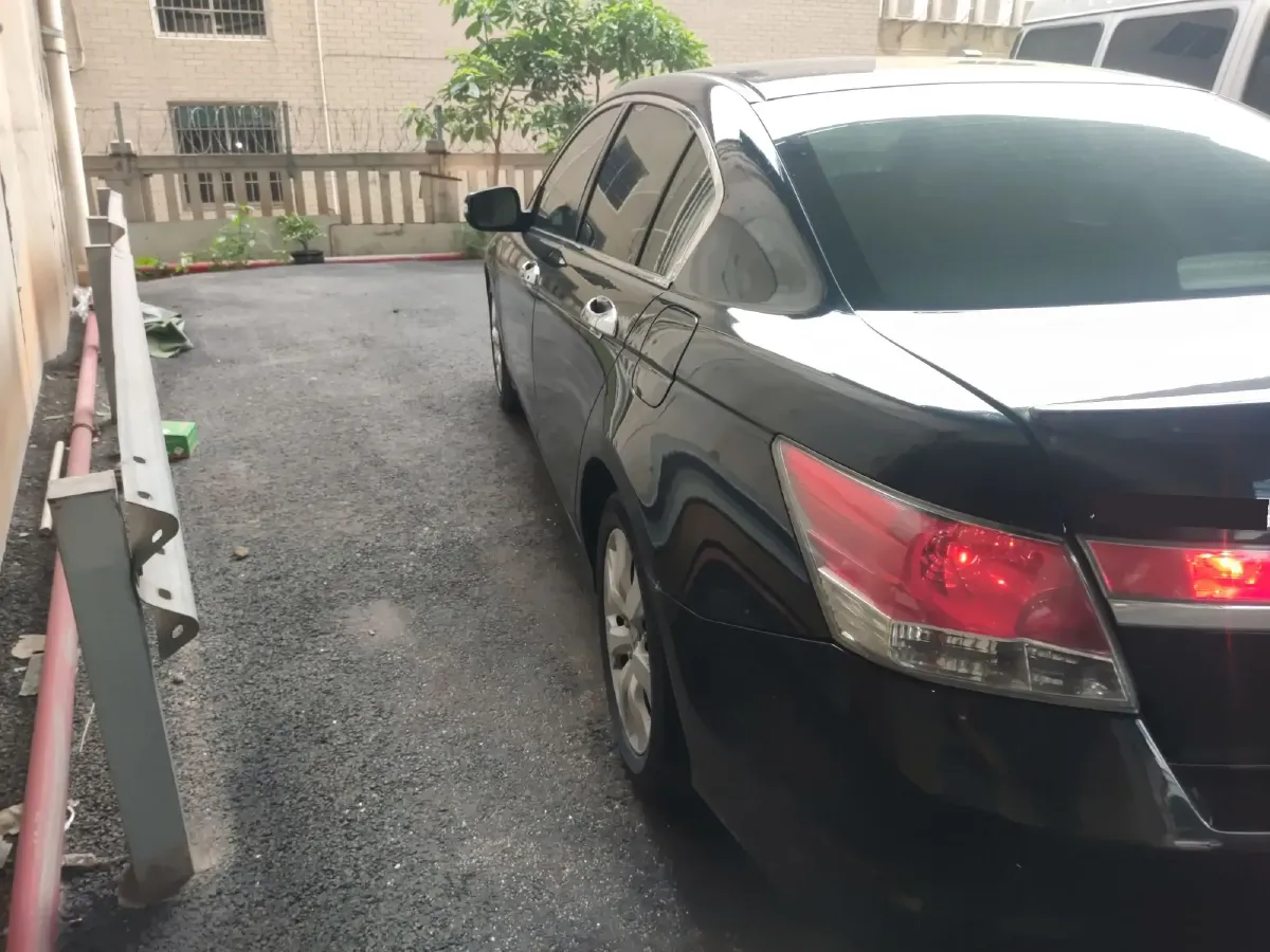2011 Honda Accord 2.4L 179HP L4 5AT,autocango,china used car exporter,china ev exporter,chinese used car exporter,chinese used ev exporter