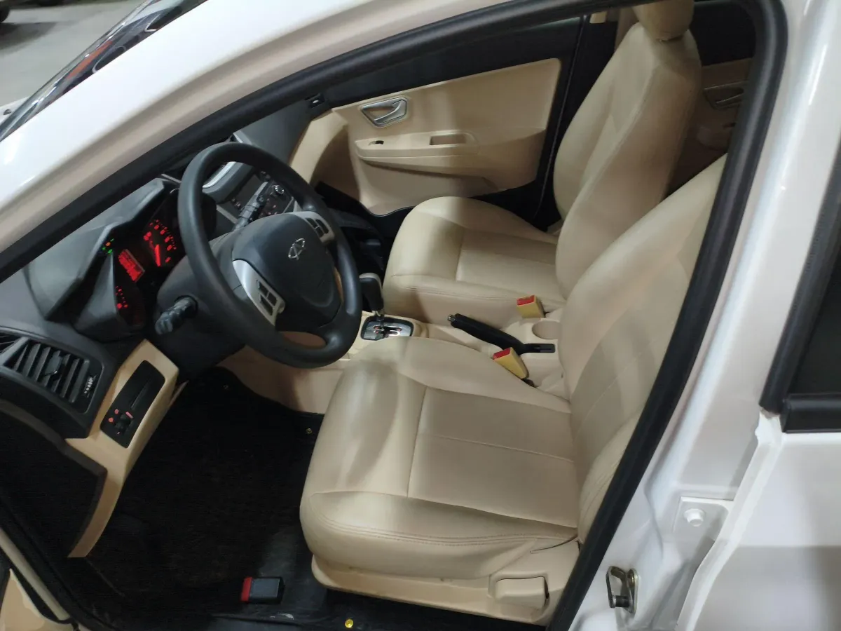 2013 Chery Fulwin 2 1.5L 109HP L4 5AMT,autocango,china used car exporter,china ev exporter,chinese used car exporter,chinese used ev exporter