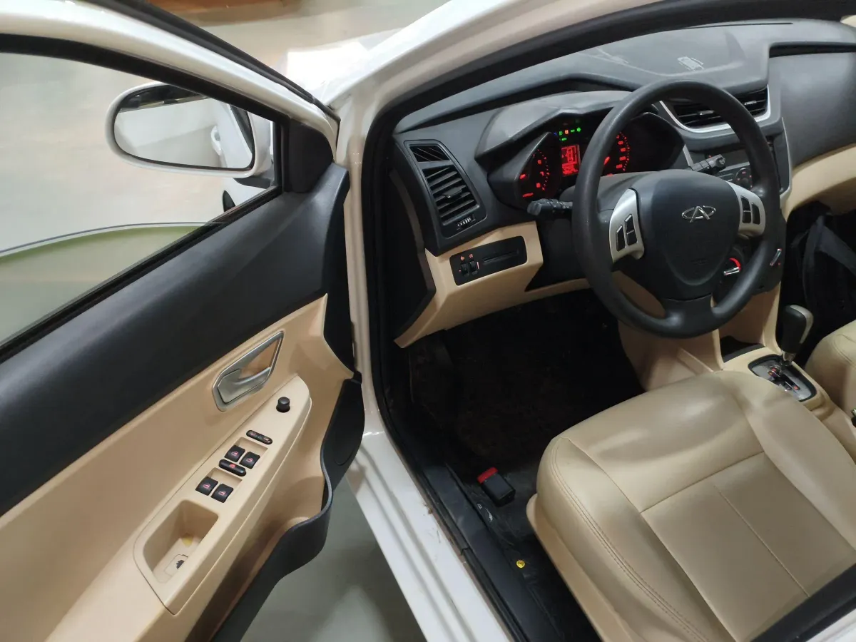 2013 Chery Fulwin 2 1.5L 109HP L4 5AMT,autocango,china used car exporter,china ev exporter,chinese used car exporter,chinese used ev exporter