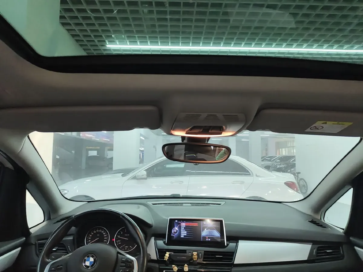 2015 BMW 2 Series SUV 1.5T 136HP L3 6AT,autocango,china used car exporter,china ev exporter,chinese used car exporter,chinese used ev exporter